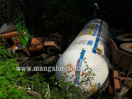 gas tanker 